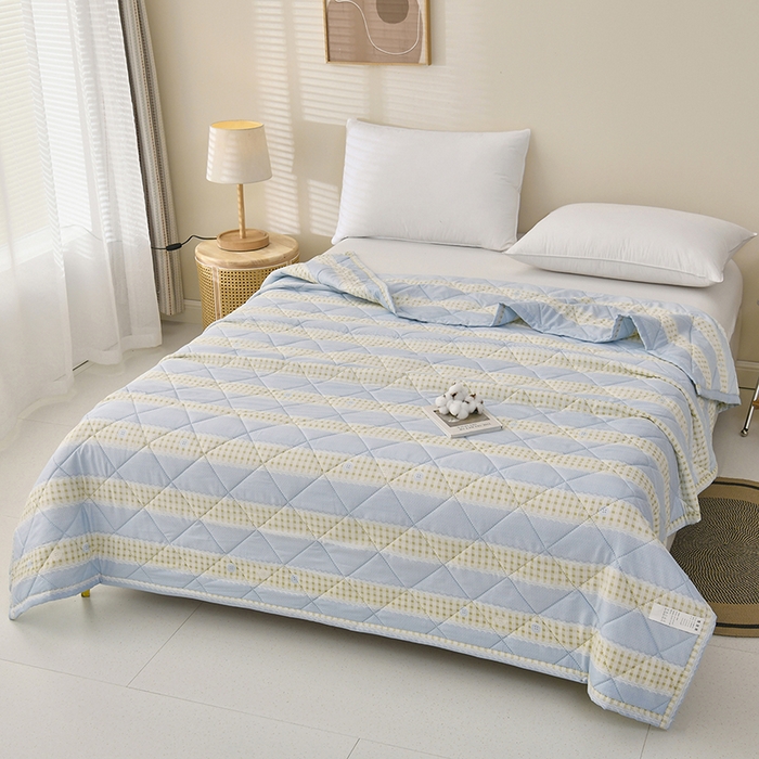 91家纺网 家纺一手货源 找家纺 培童   2025新款超声波亲肤绒夏被夏凉被直播爆款超声波夏被空调被礼品被 情调