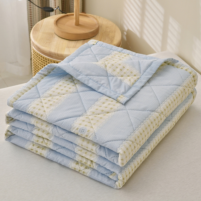 91家纺网 家纺一手货源 找家纺 培童   2025新款超声波亲肤绒夏被夏凉被直播爆款超声波夏被空调被礼品被 情调