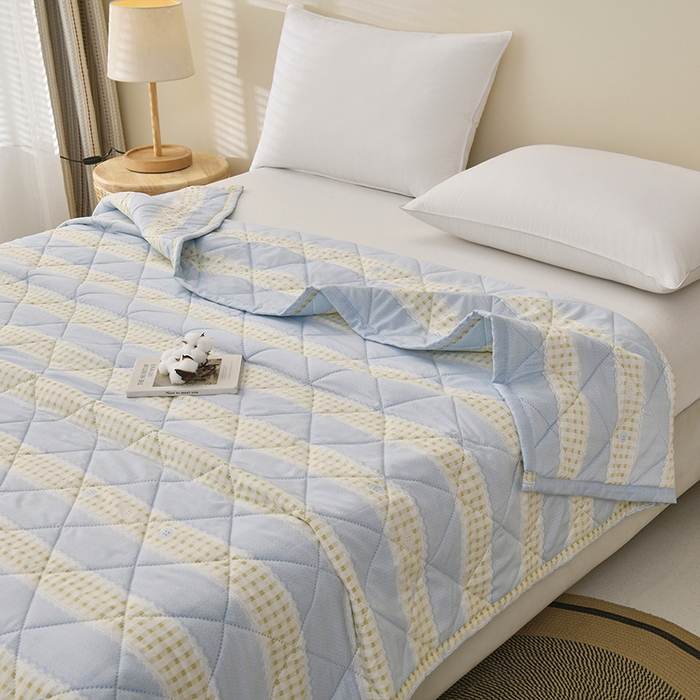 91家纺网 家纺一手货源 找家纺 培童   2025新款超声波亲肤绒夏被夏凉被直播爆款超声波夏被空调被礼品被 情调