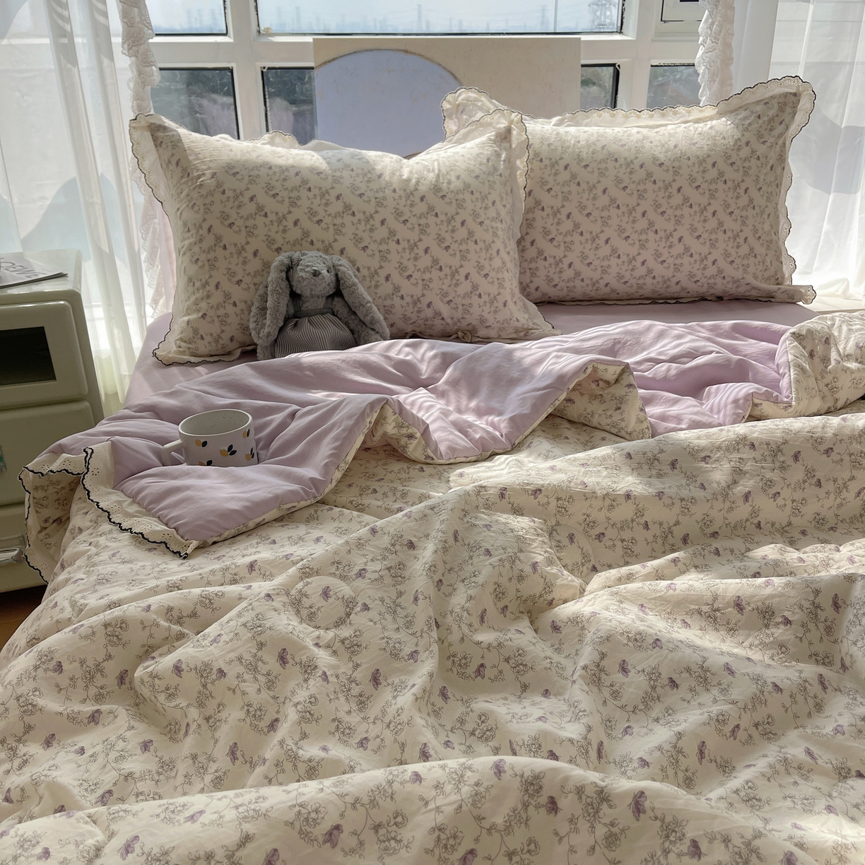 91家纺网 家纺一手货源 找家纺 梵克保罗 2026春夏新款10A抗菌全棉黑色花边云朵棉单夏被/夏被四件套空调被 云朵棉-紫萝香