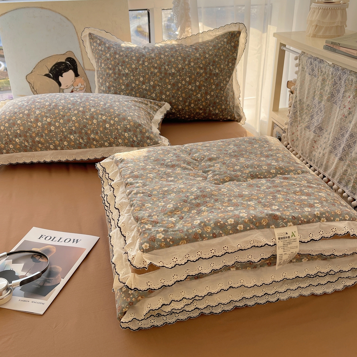 91家纺网 家纺一手货源 找家纺 梵克保罗 2026春夏新款10A抗菌全棉黑色花边云朵棉单夏被/夏被四件套空调被 云朵棉-森系蔷薇