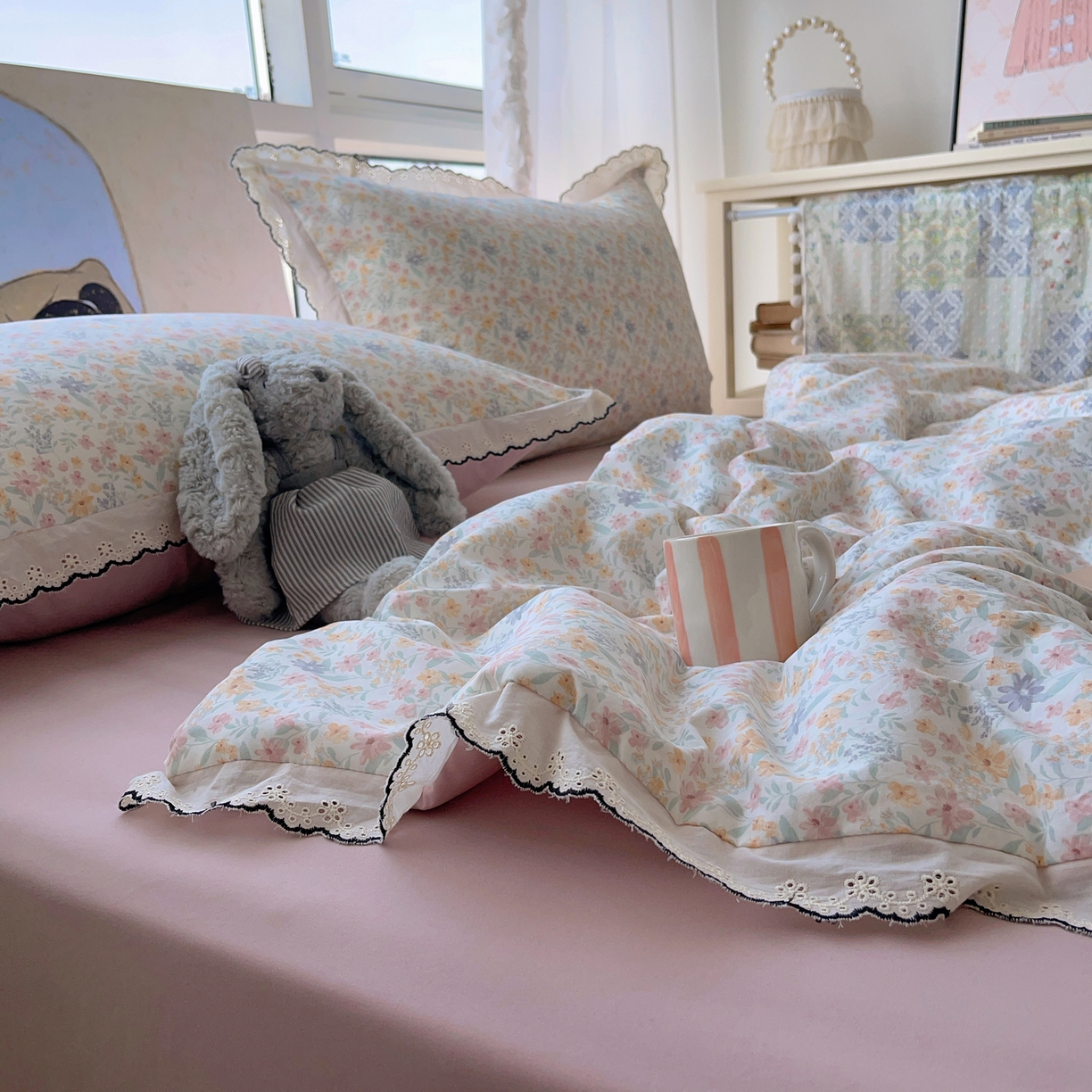 91家纺网 家纺一手货源 找家纺 梵克保罗 2026春夏新款10A抗菌全棉黑色花边云朵棉单夏被/夏被四件套空调被 云朵棉-晴花漾