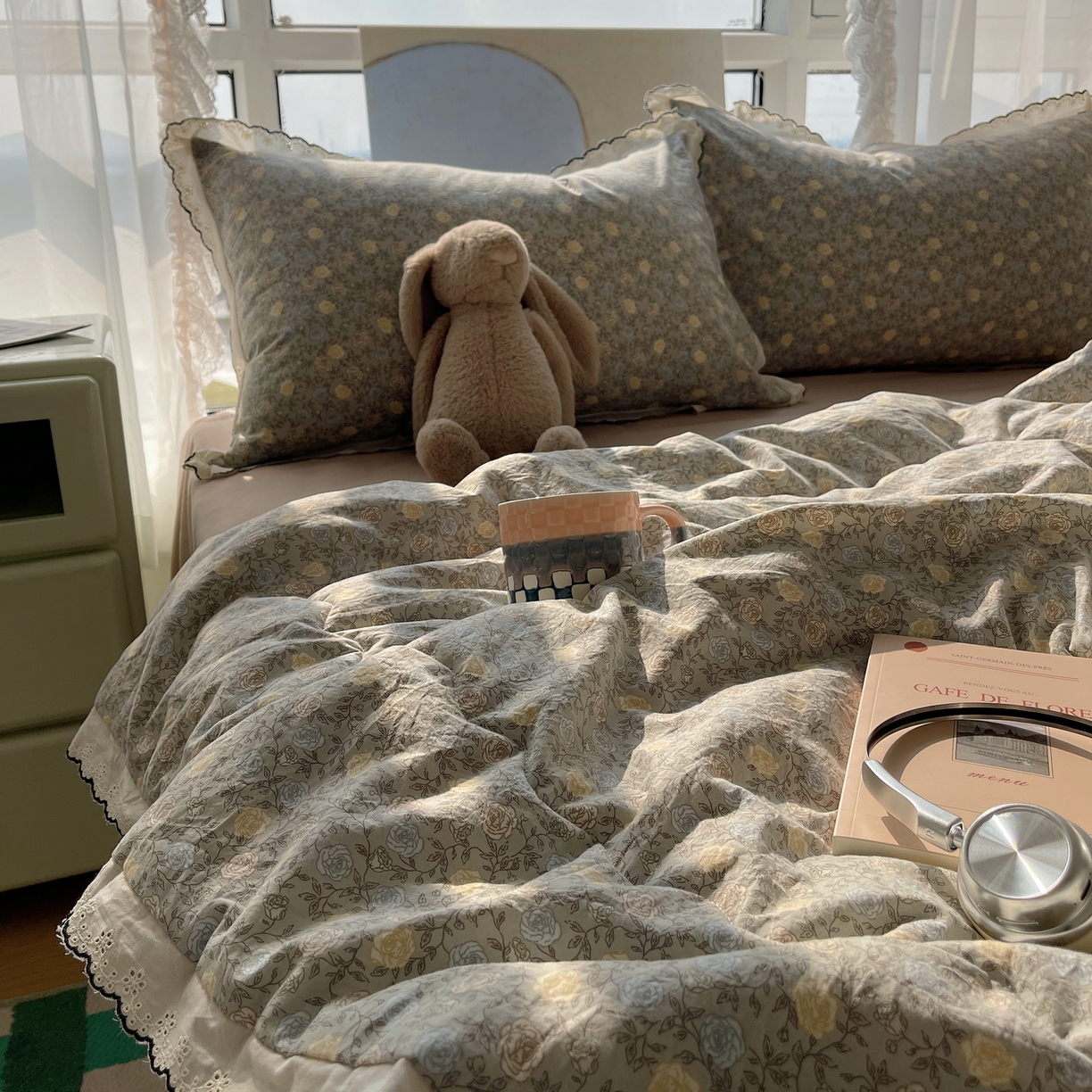 91家纺网 家纺一手货源 找家纺 梵克保罗 2026春夏新款10A抗菌全棉黑色花边云朵棉单夏被/夏被四件套空调被 云朵棉-森系蔷薇