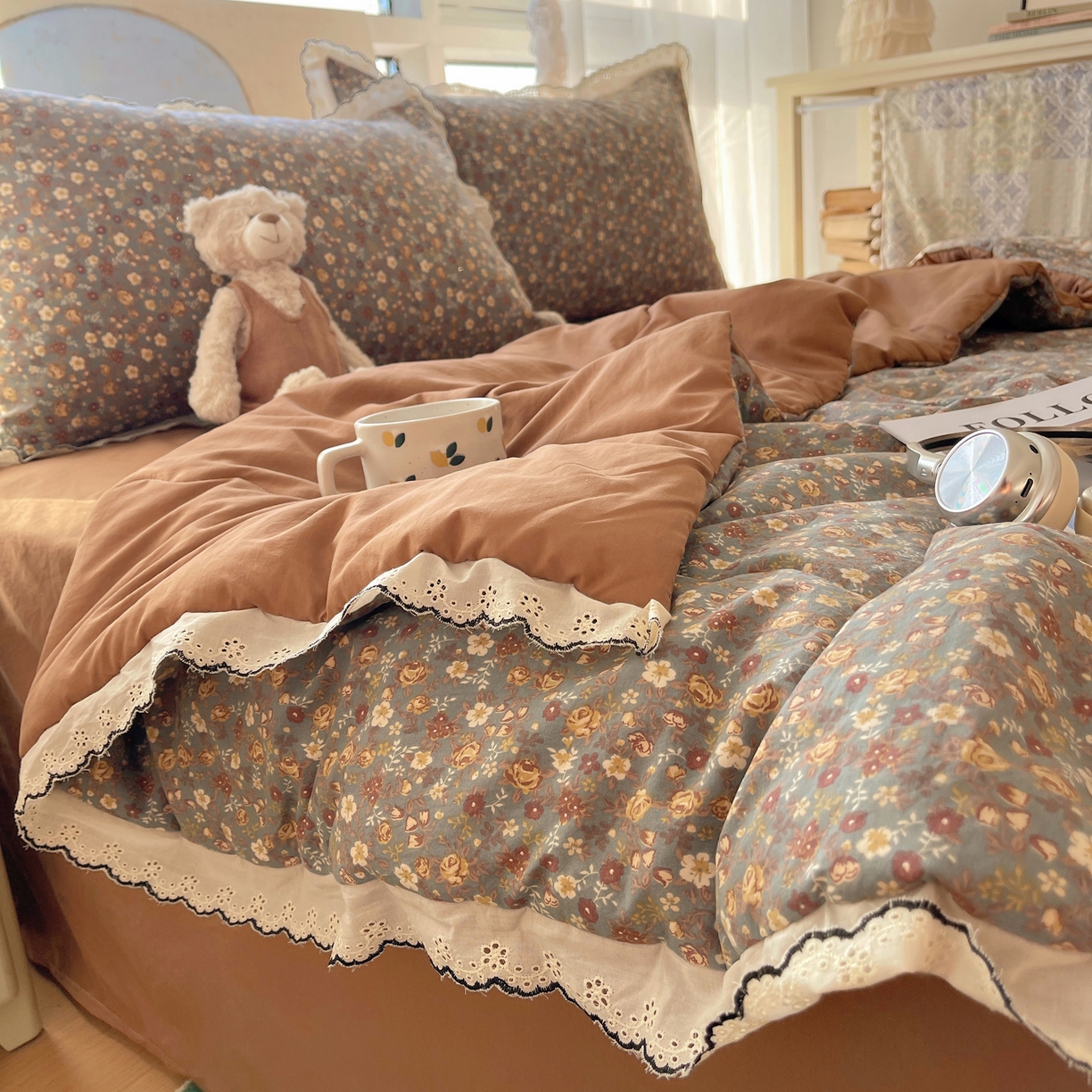 91家纺网 家纺一手货源 找家纺 梵克保罗 2026春夏新款10A抗菌全棉黑色花边云朵棉单夏被/夏被四件套空调被 云朵棉-青黛花笺