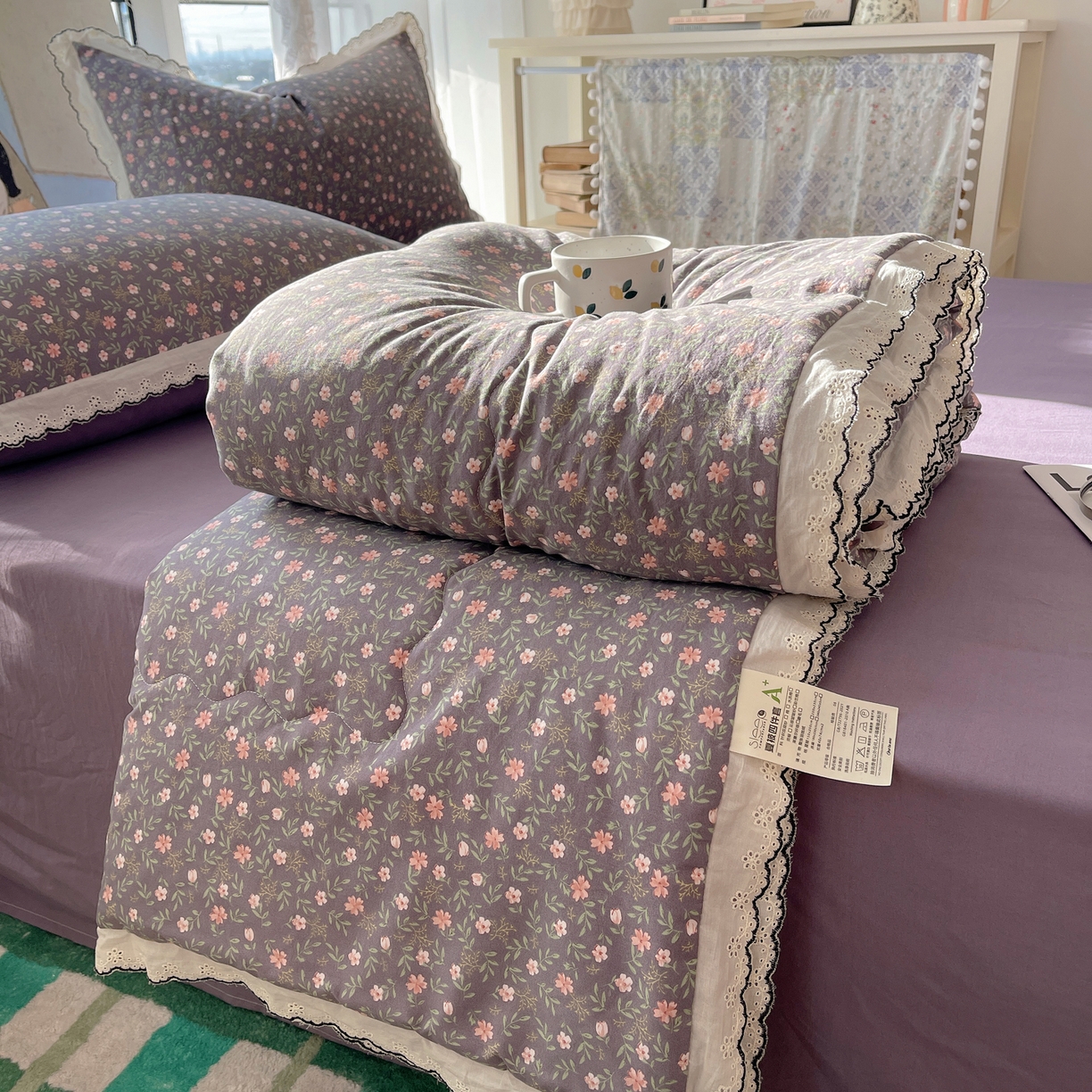 91家纺网 家纺一手货源 找家纺 （总）梵克保罗 2026春夏新款10A抗菌全棉黑色花边云朵棉单夏被/夏被四件套空调被