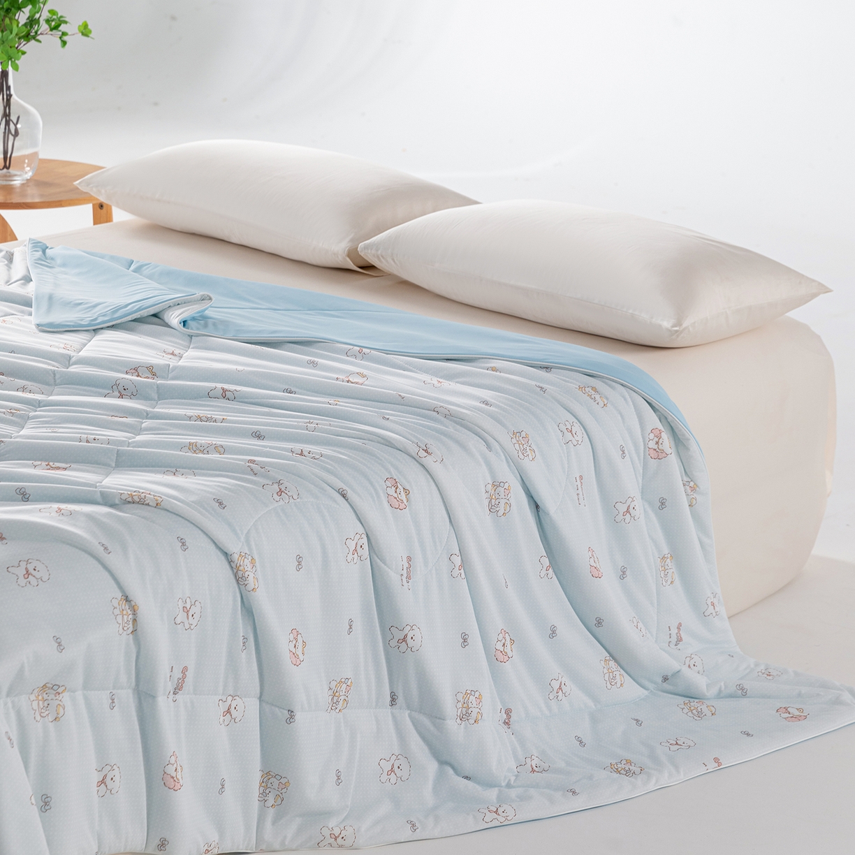 91家纺网 家纺一手货源 找家纺 卡初家居（原微来） 2026新款A类氨纶水洗冰丝凉感夏被 快乐家族-蓝