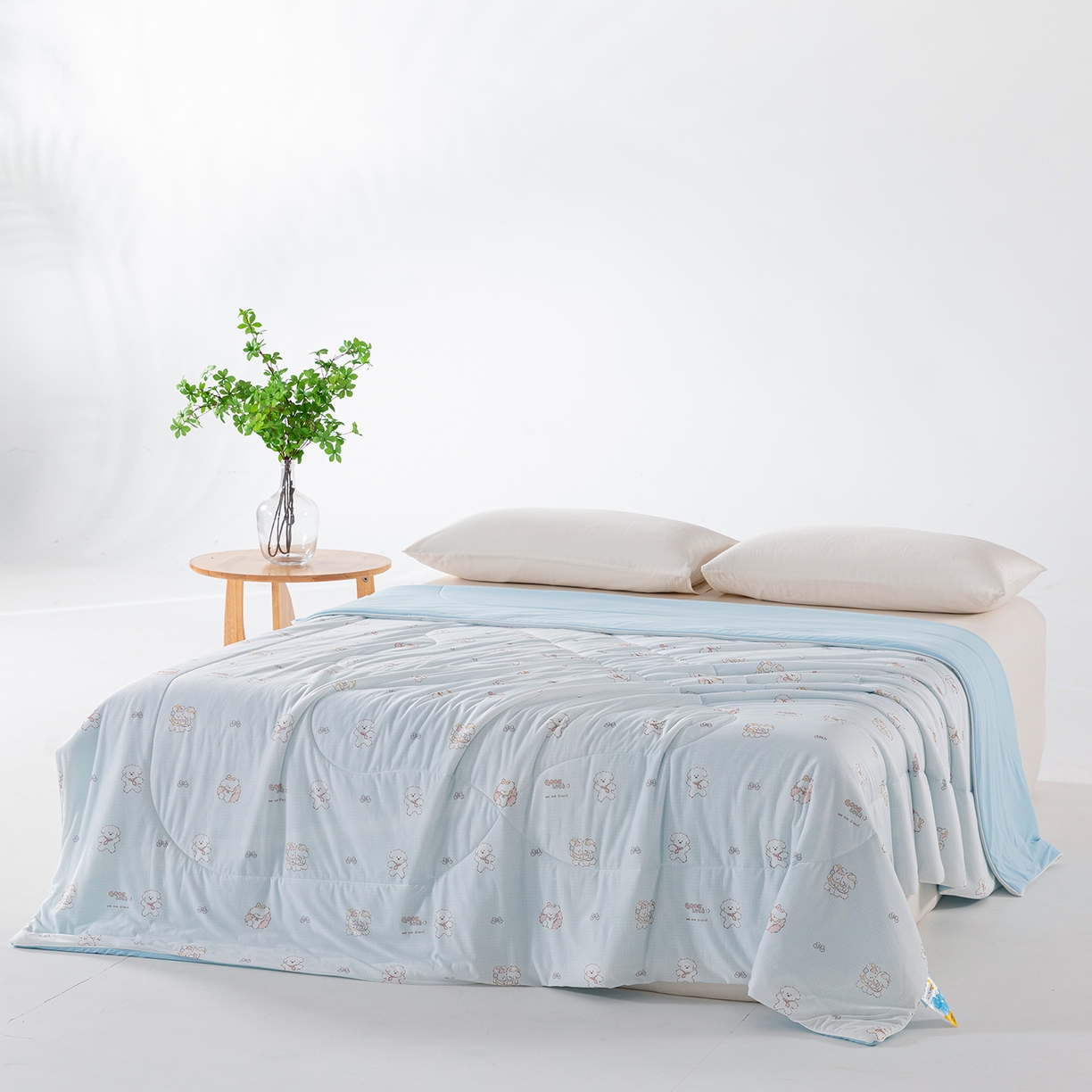 91家纺网 家纺一手货源 找家纺 卡初家居（原微来） 2026新款A类氨纶水洗冰丝凉感夏被 快乐家族-蓝