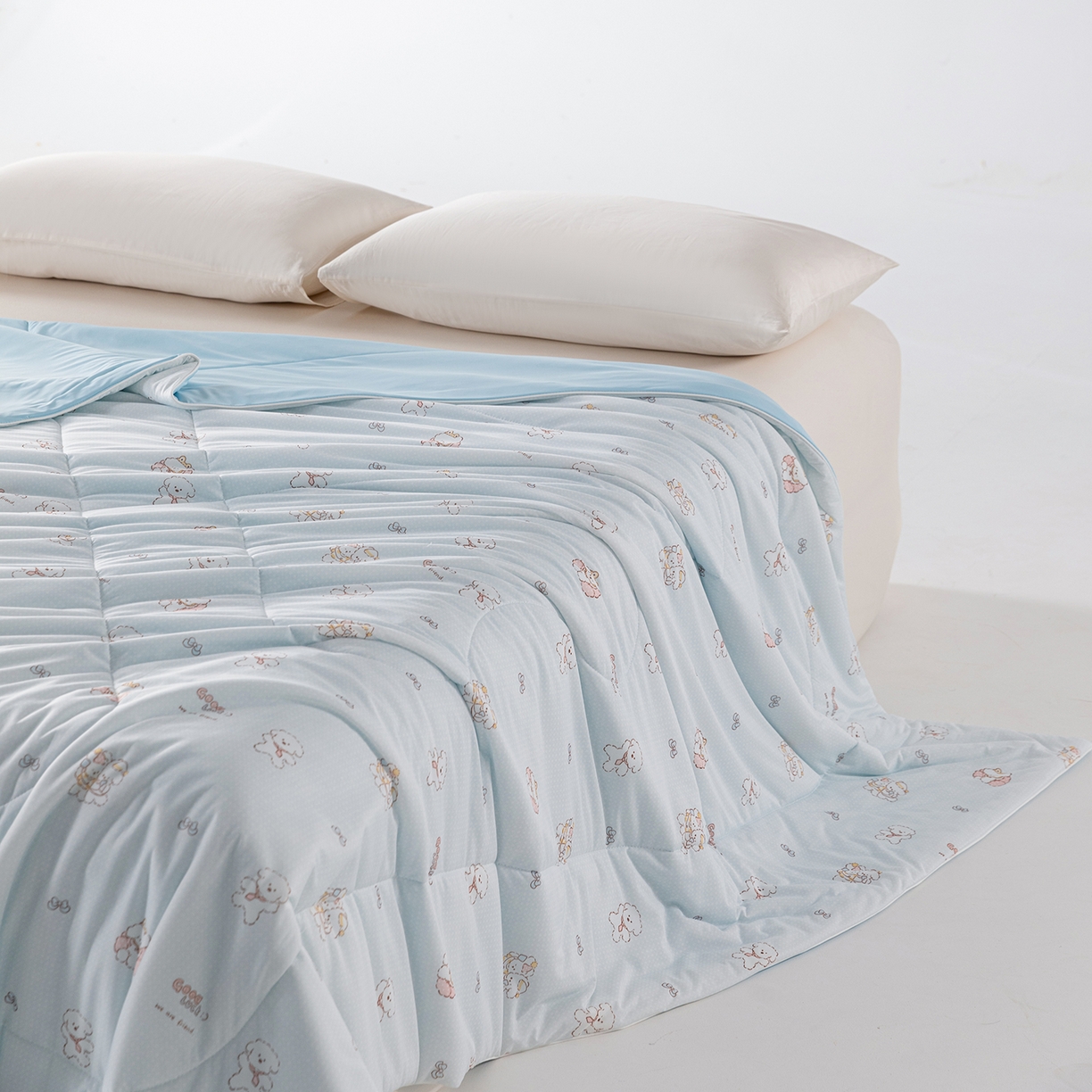 91家纺网 家纺一手货源 找家纺 卡初家居（原微来） 2026新款A类氨纶水洗冰丝凉感夏被 快乐家族-蓝