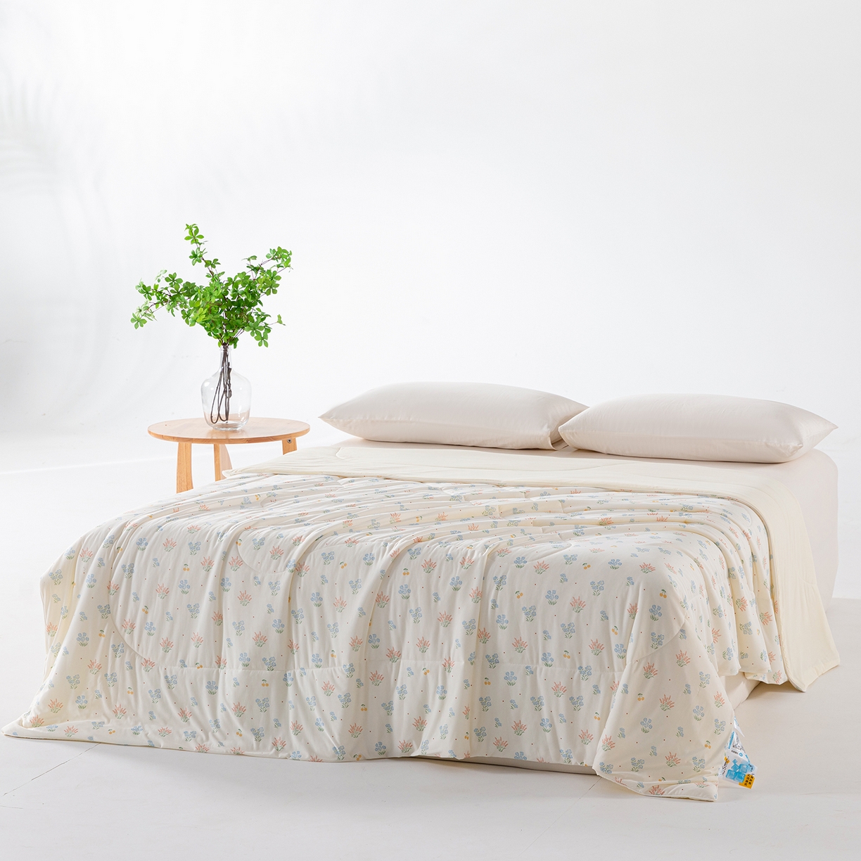 91家纺网 家纺一手货源 找家纺 卡初家居（原微来） 2026新款A类氨纶水洗冰丝凉感夏被 盛夏韵味