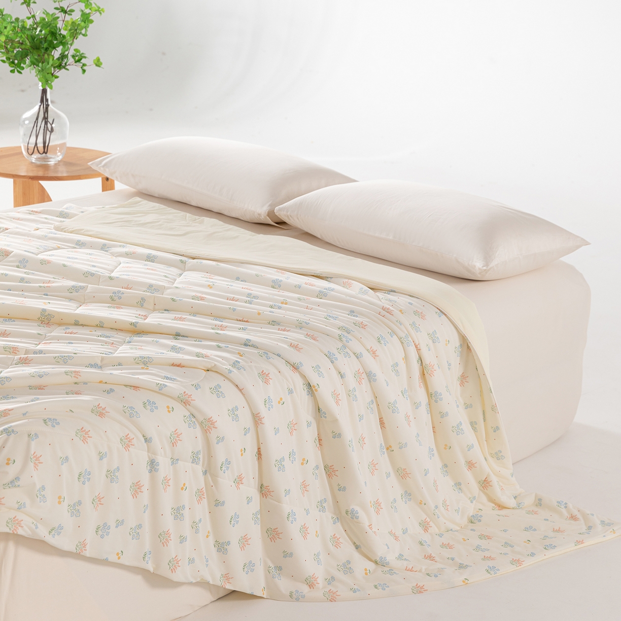 91家纺网 家纺一手货源 找家纺 卡初家居（原微来） 2026新款A类氨纶水洗冰丝凉感夏被 盛夏韵味