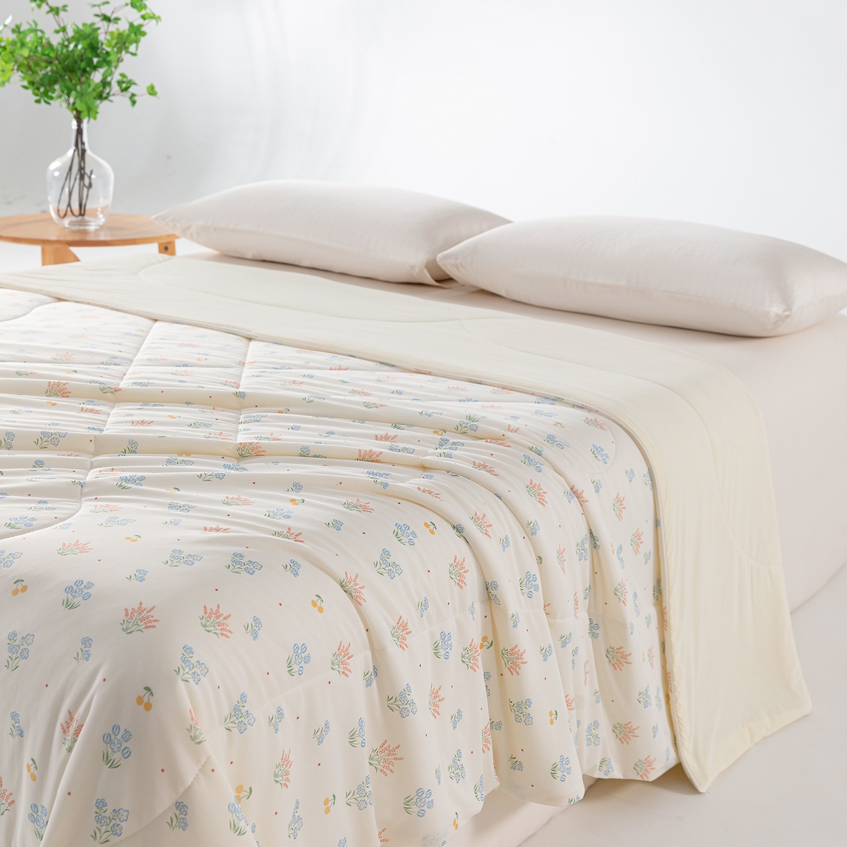 91家纺网 家纺一手货源 找家纺 卡初家居（原微来） 2026新款A类氨纶水洗冰丝凉感夏被 盛夏韵味