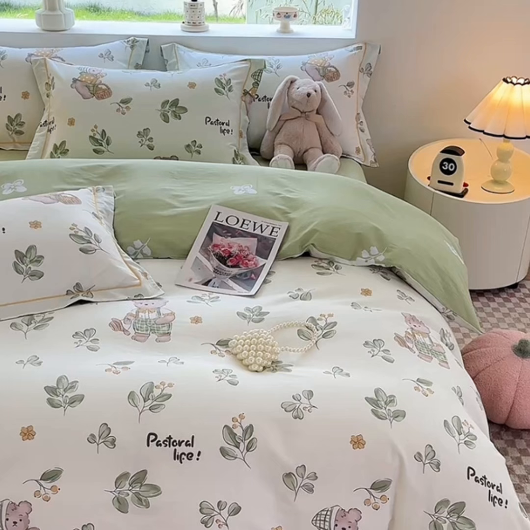 91家纺网 家纺一手货源 找家纺 宇彬家纺 2026新款13070A类全棉纯棉印花单被套被套单件-一字绣工艺款系列 一字绣 米粒熊