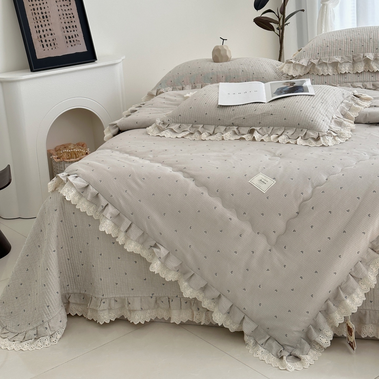 91家纺网 家纺一手货源 找家纺 佰织鑫家居 2026春夏新款全棉纯棉春秋被砂洗床盖款四件套安娜 安娜-心悸