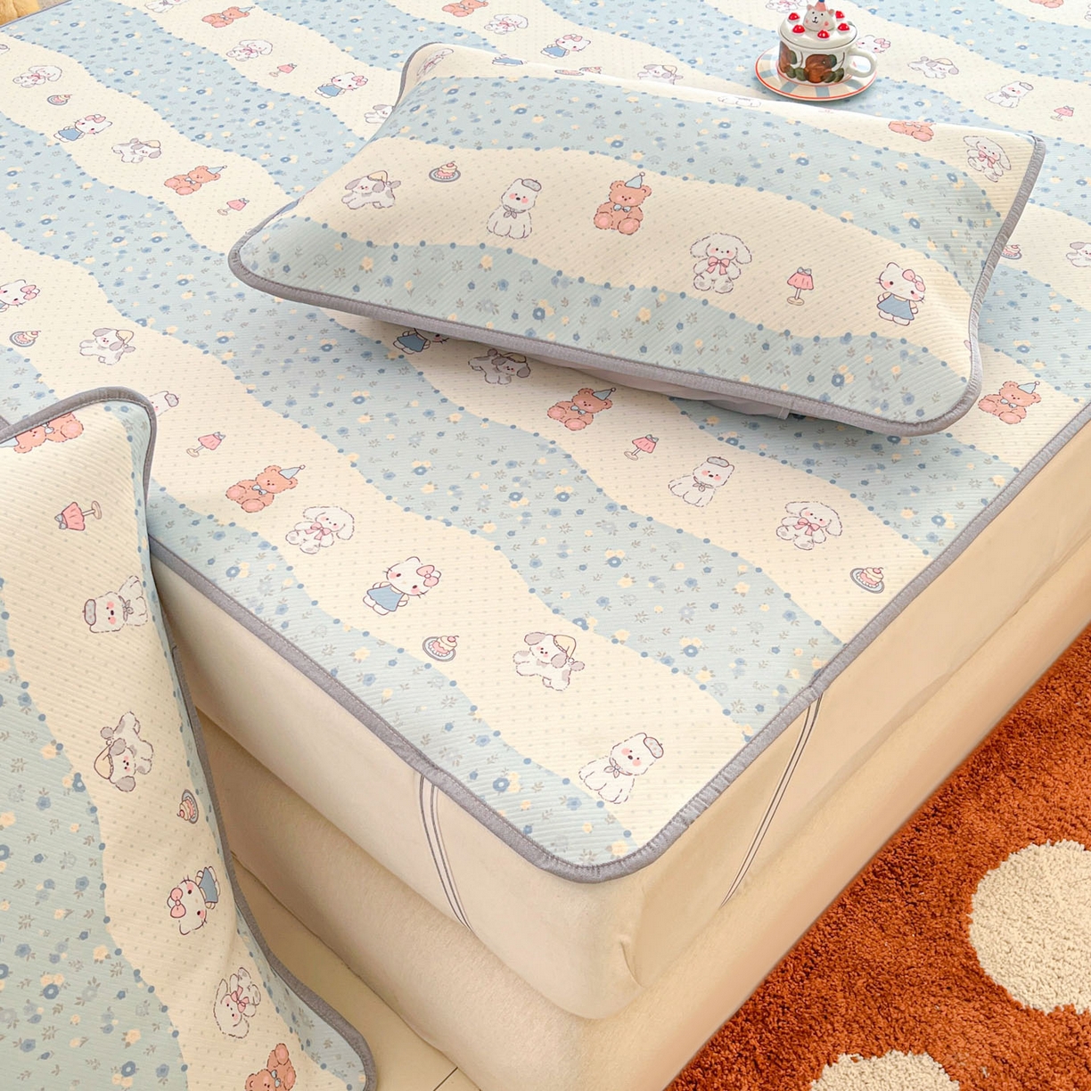 91家纺网 家纺一手货源 找家纺 川悦生活 2026新款小阪冰丝冰丝数码印花凉席大床 席花田乐园