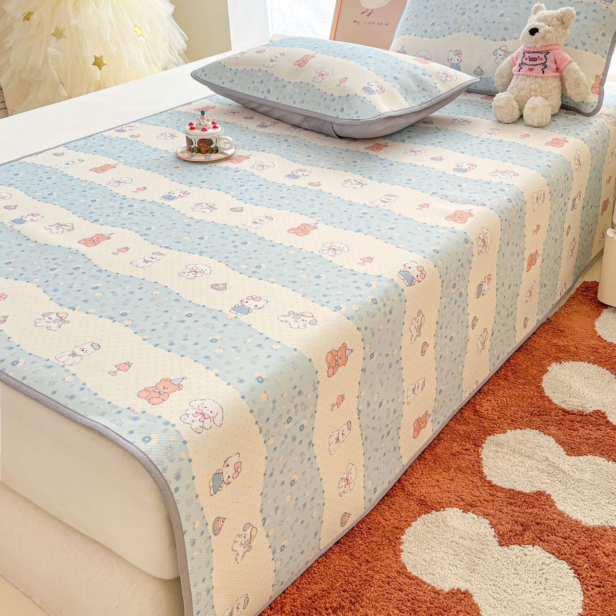 91家纺网 家纺一手货源 找家纺 川悦生活 2026新款小阪冰丝冰丝数码印花凉席大床 席花田乐园