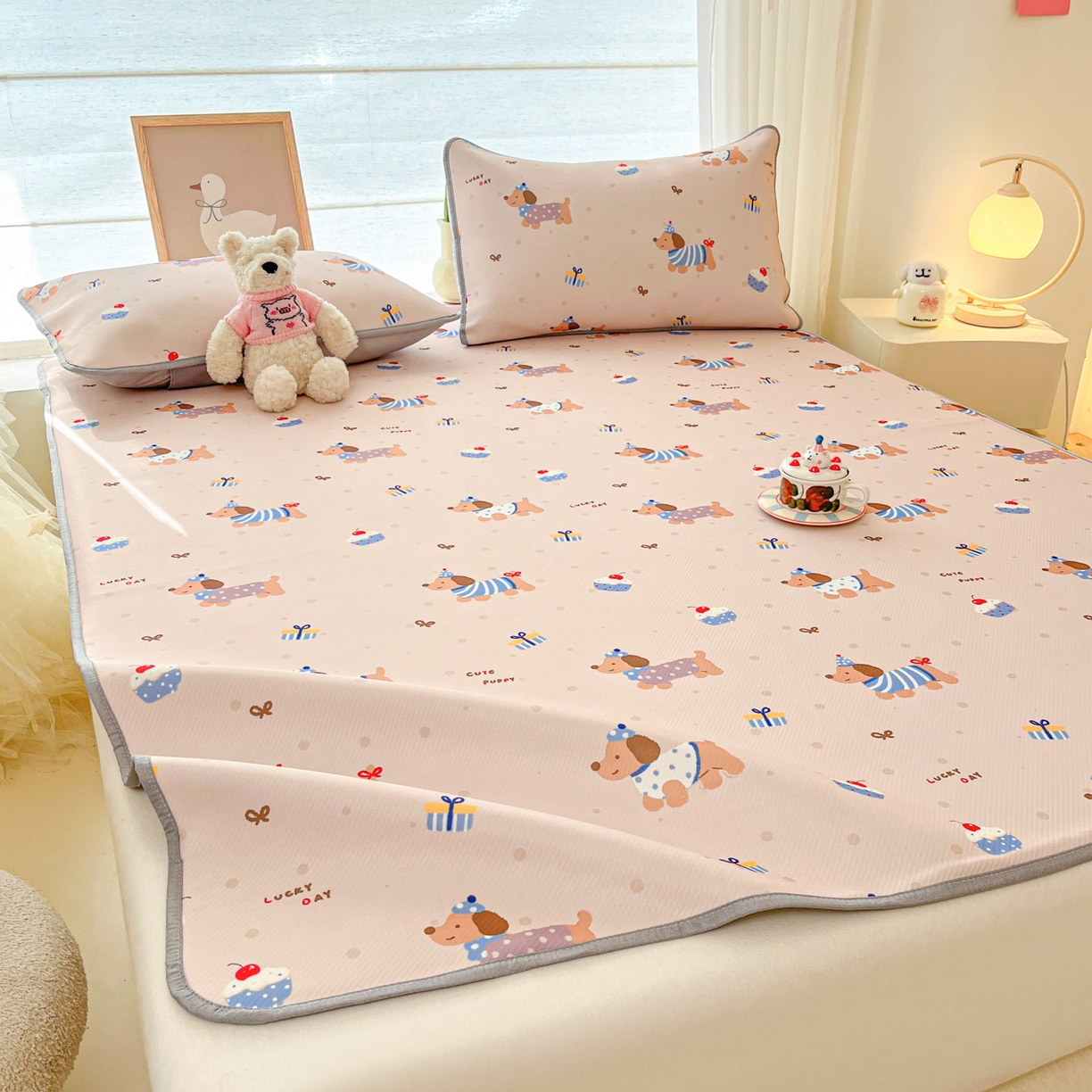 91家纺网 家纺一手货源 找家纺 川悦生活 2026新款小阪冰丝冰丝数码印花凉席大床 席可乐腊肠