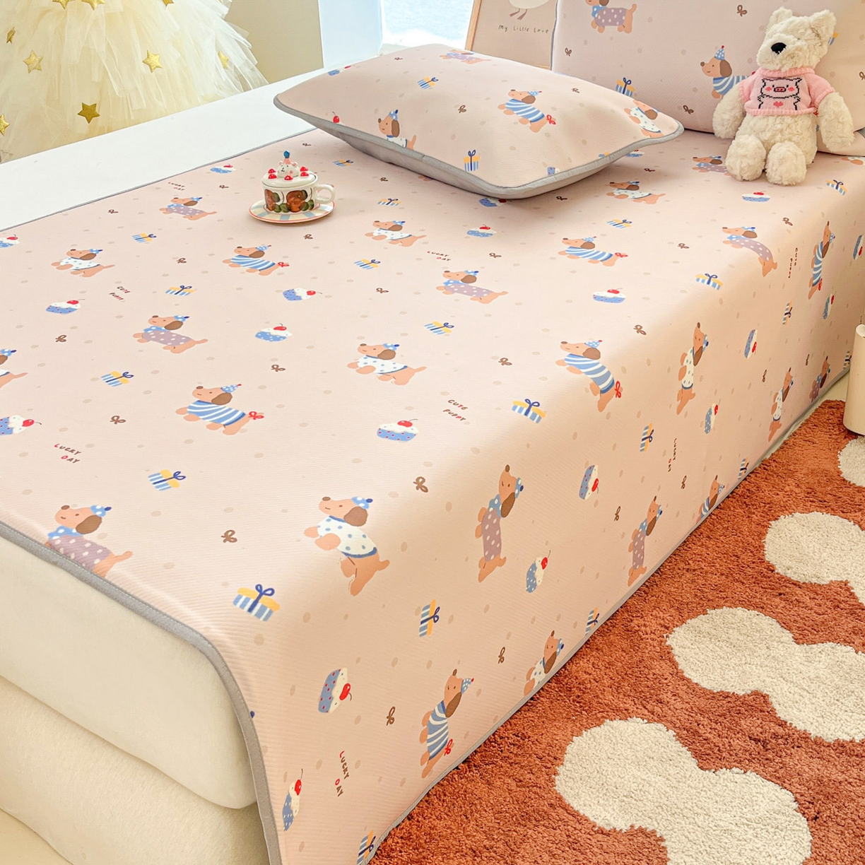 91家纺网 家纺一手货源 找家纺 川悦生活 2026新款小阪冰丝冰丝数码印花凉席大床 席可乐腊肠