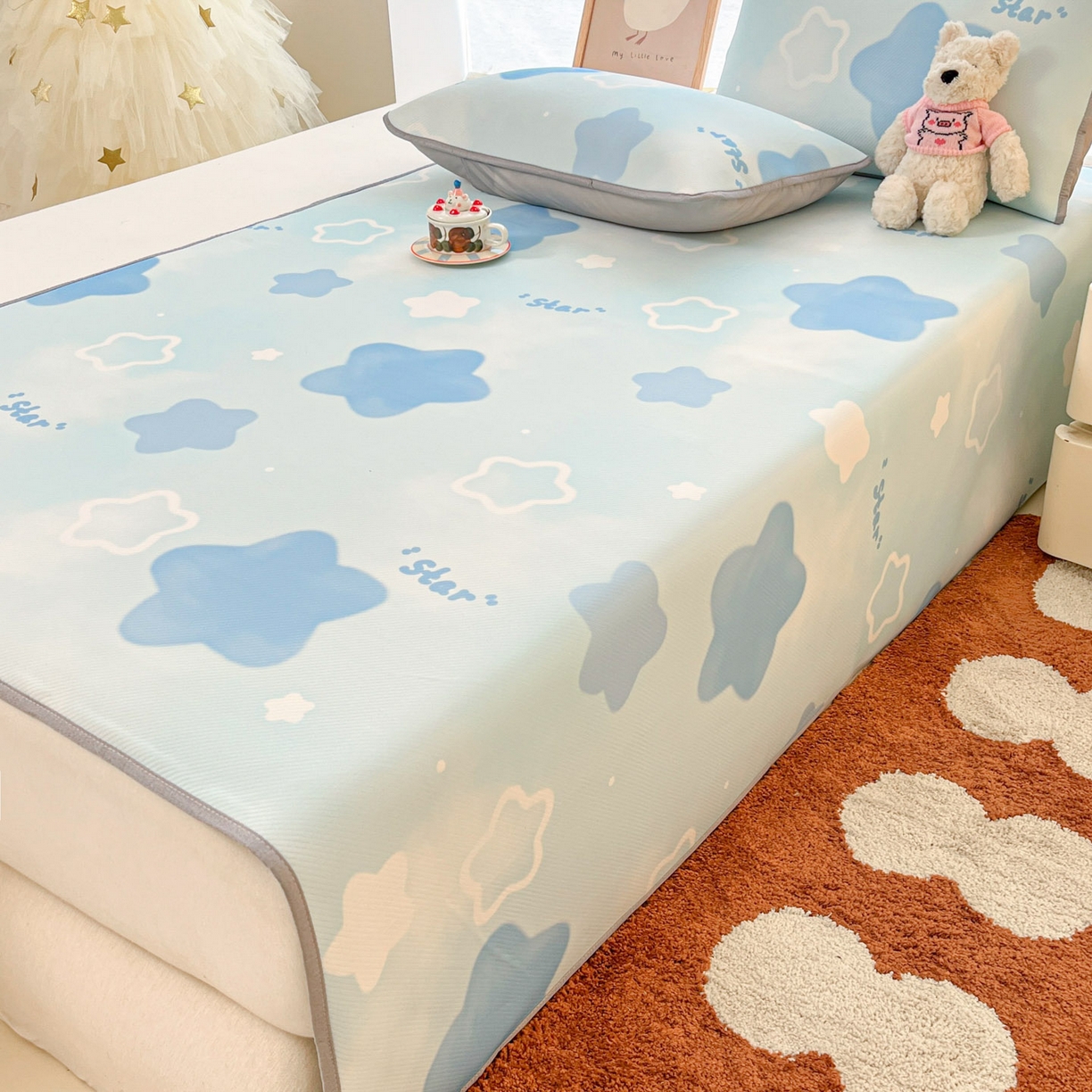 91家纺网 家纺一手货源 找家纺 川悦生活 2026新款小阪冰丝冰丝数码印花凉席大床 席快乐星晴