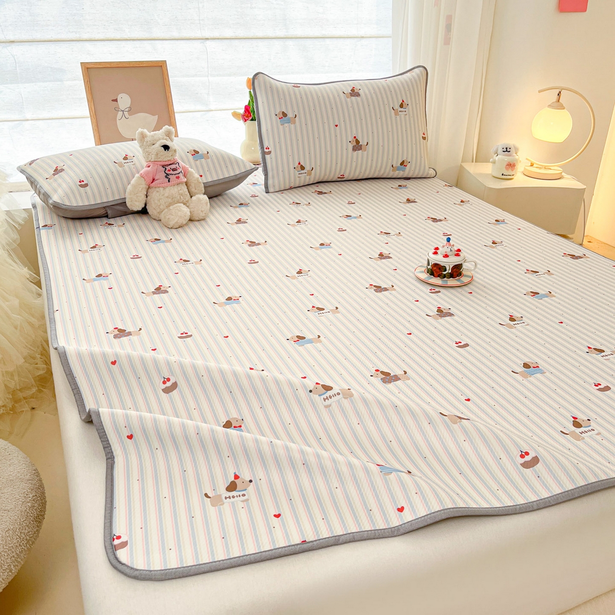 91家纺网 家纺一手货源 找家纺 川悦生活 2026新款小阪冰丝冰丝数码印花凉席大床 席腊肠甜心