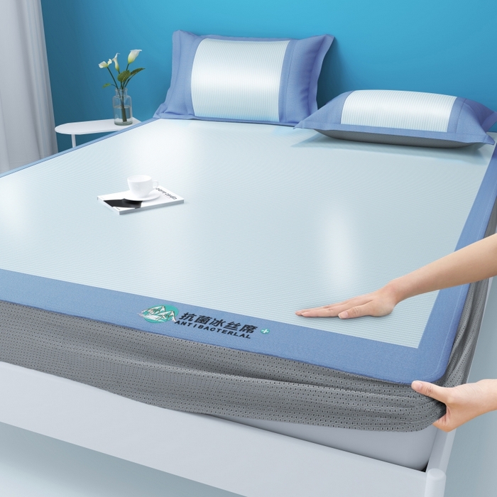 91家纺网 家纺一手货源 找家纺 YYDS网供 2026新款冰丝夏天凉席冰丝席床笠可水洗家用折叠空调软席子三件套学生宿舍 雪山冰晶蓝