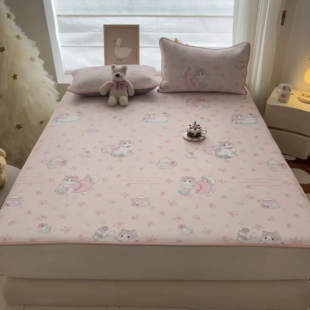 91家纺网 家纺一手货源 找家纺 川悦生活 2026新款小阪冰丝冰丝数码印花凉席大床 席喵萝花园