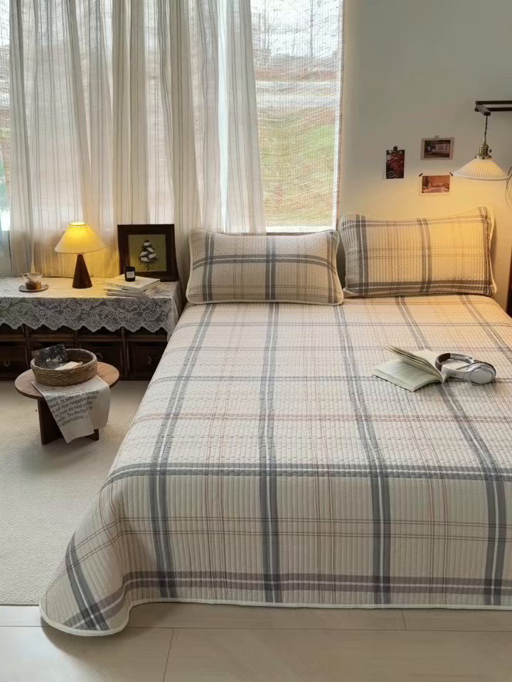 91家纺网 家纺一手货源 找家纺 梵克保罗 2026新款A类小清新四季可用学生宿舍床单  单件夹棉炕盖床盖炕毯三件套 格调