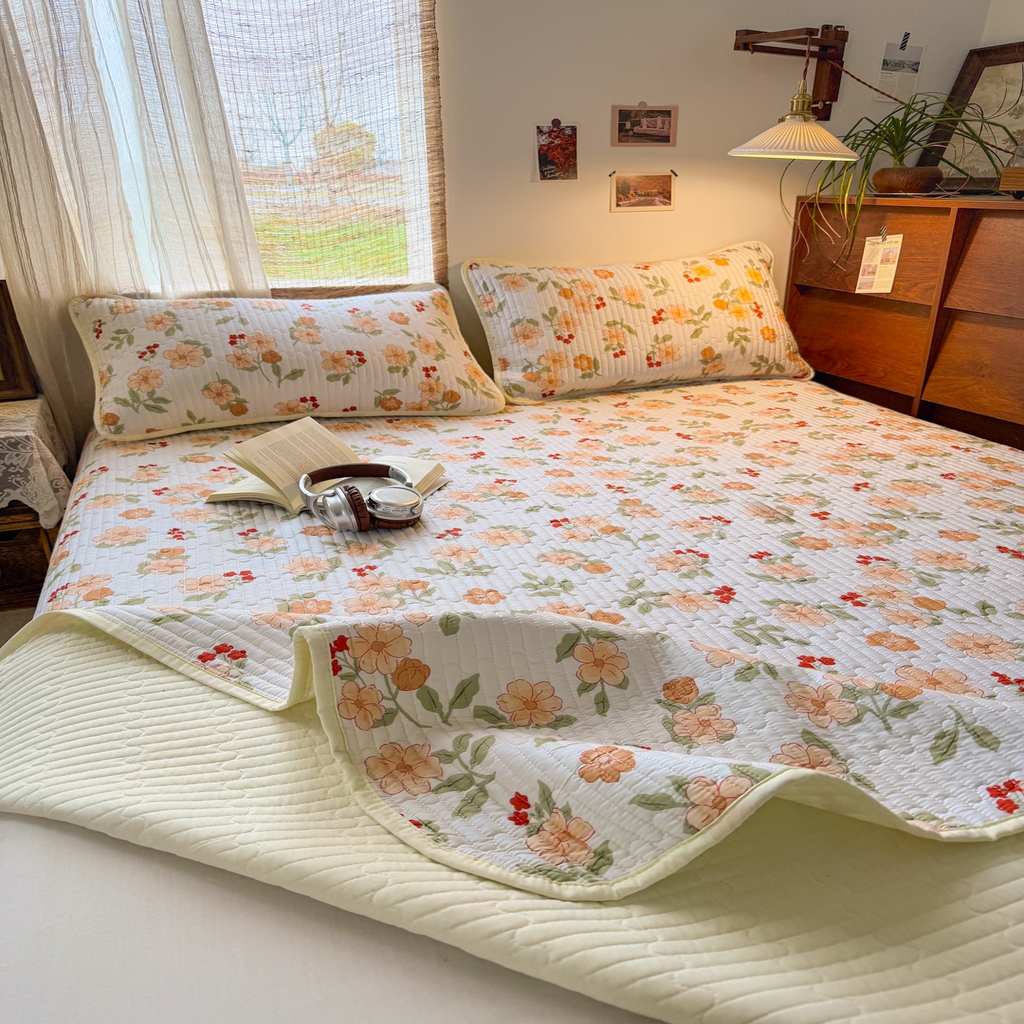 91家纺网 家纺一手货源 找家纺 梵克保罗 2026新款A类小清新四季可用学生宿舍床单  单件夹棉炕盖床盖炕毯三件套 花海