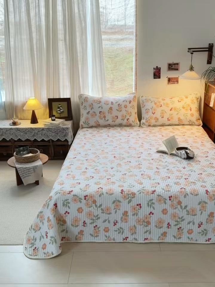 91家纺网 家纺一手货源 找家纺 梵克保罗 2026新款A类小清新四季可用学生宿舍床单  单件夹棉炕盖床盖炕毯三件套 花海