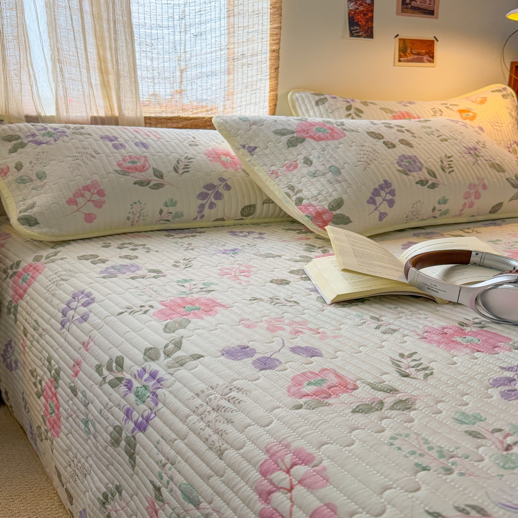 91家纺网 家纺一手货源 找家纺 梵克保罗 2026新款A类小清新四季可用学生宿舍床单  单件夹棉炕盖床盖炕毯三件套 花韵