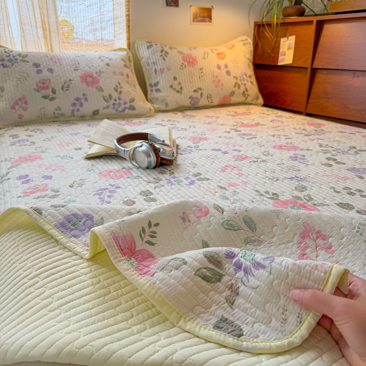 91家纺网 家纺一手货源 找家纺 梵克保罗 2026新款A类小清新四季可用学生宿舍床单  单件夹棉炕盖床盖炕毯三件套 花韵