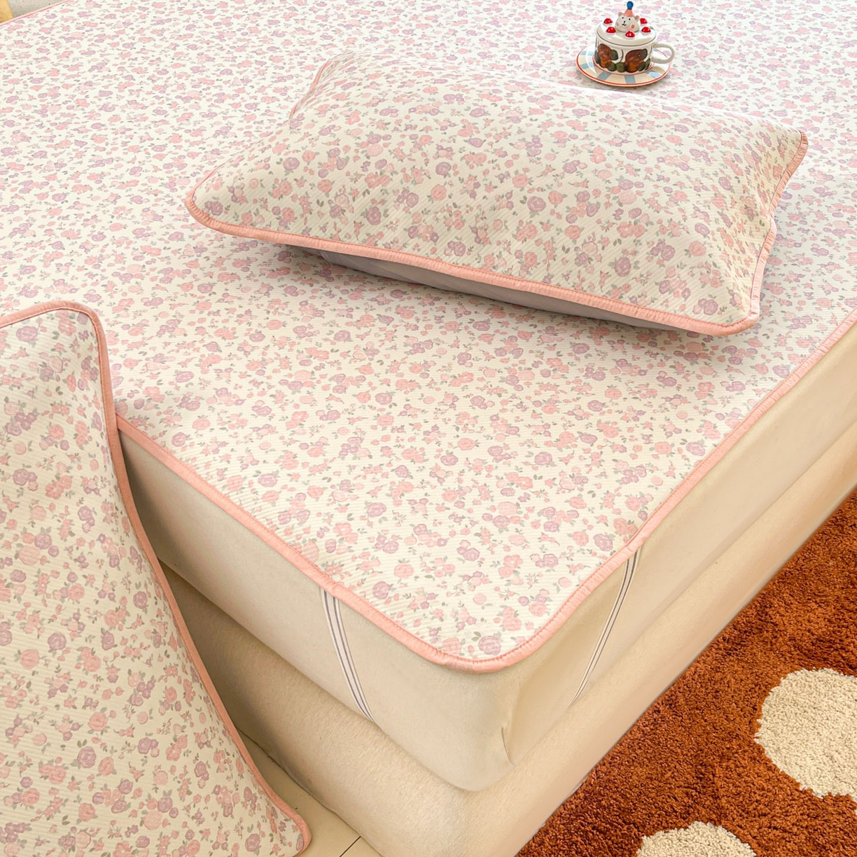 91家纺网 家纺一手货源 找家纺 川悦生活 2026新款小阪冰丝冰丝数码印花凉席大床 席清新花芋