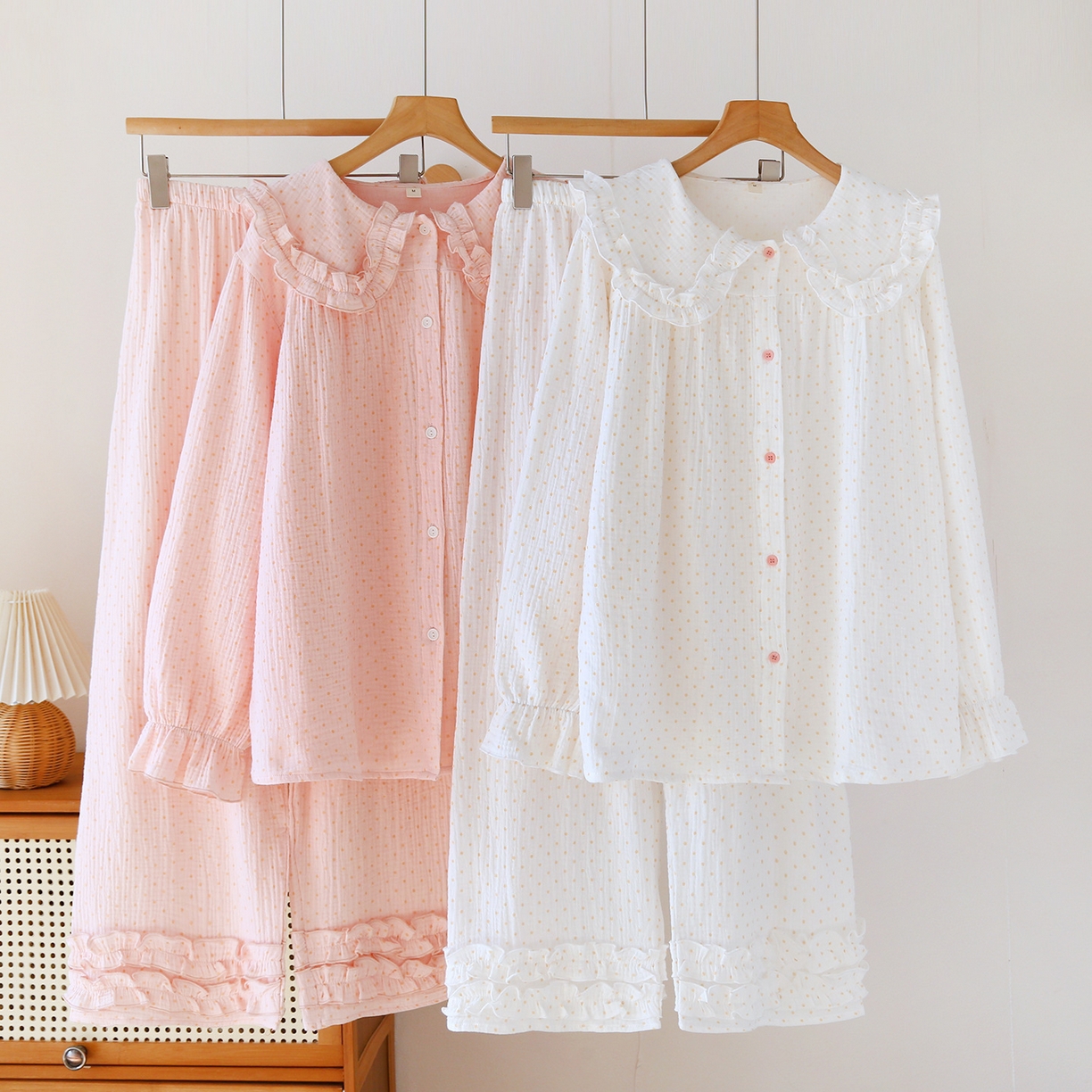 91家纺网 家纺一手货源 找家纺 （总）洛兰沙家居馆 韩版甜美素色木耳边纯棉睡衣女春秋季长袖宽松少女感家居服套装可外穿