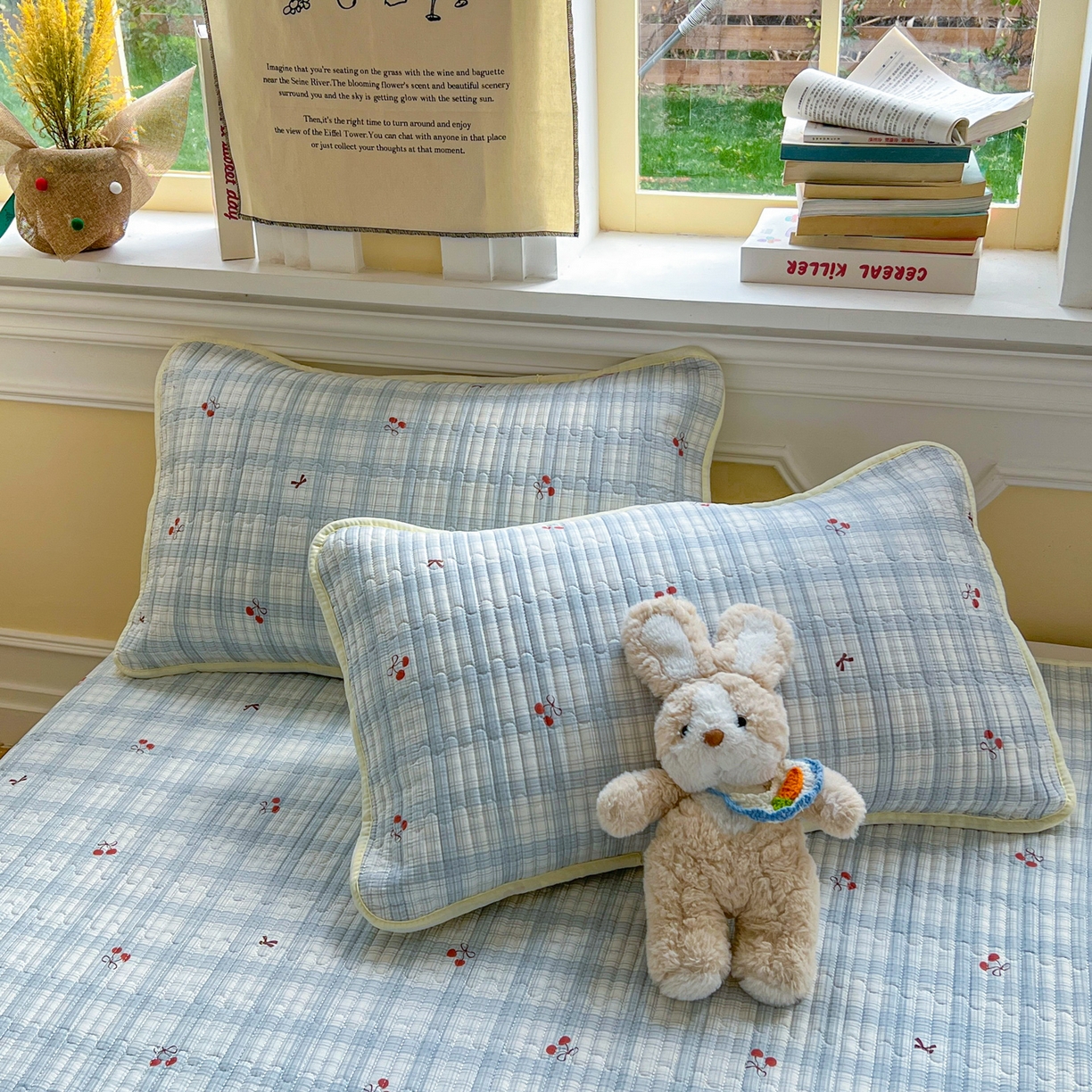 91家纺网 家纺一手货源 找家纺 梵克保罗 2026新款A类小清新四季可用学生宿舍床单  单件夹棉炕盖床盖炕毯三件套 蓝格樱桃