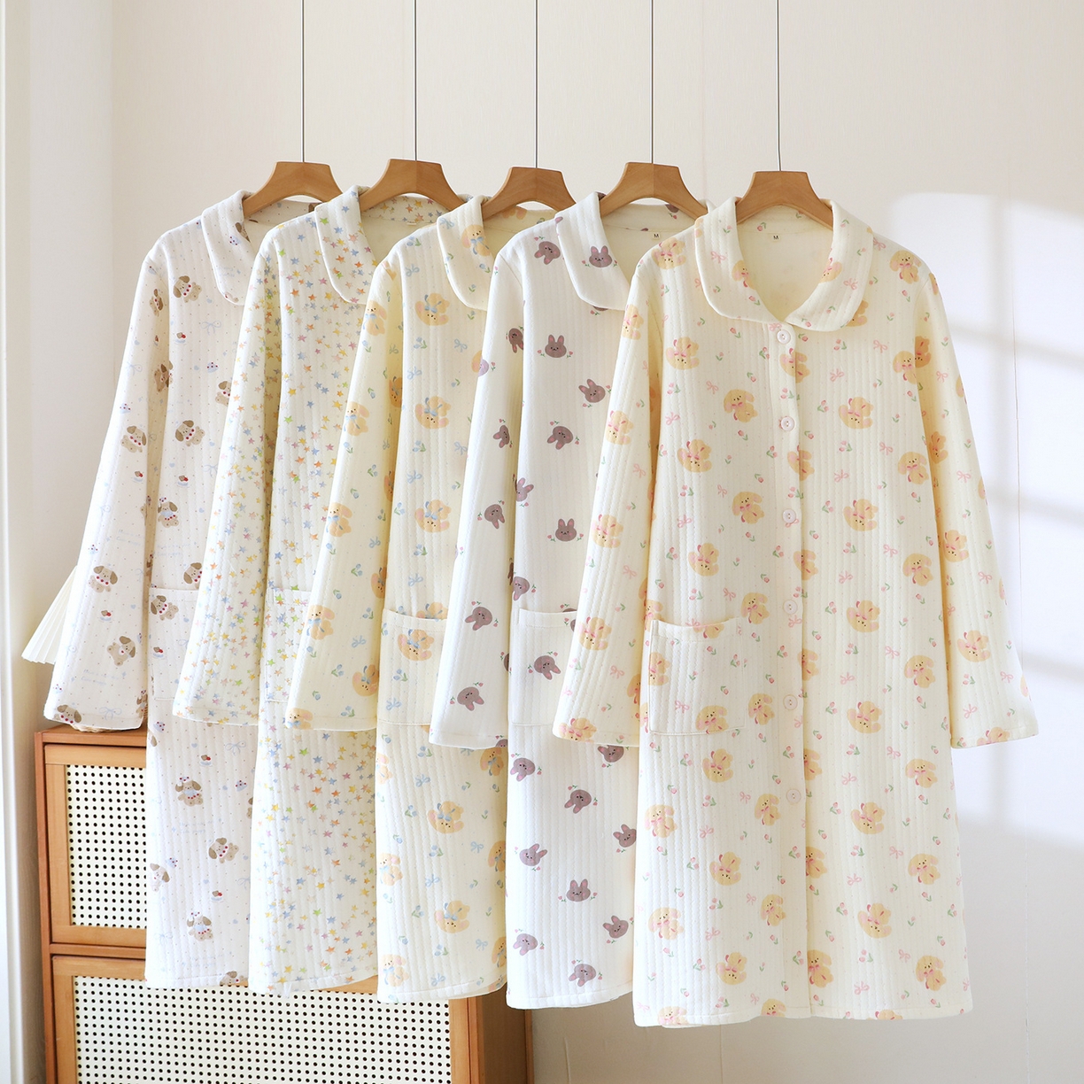 91家纺网 家纺一手货源 找家纺 （总）洛兰沙家居馆 秋冬季新款睡裙女长袖空气棉夹棉保暖宽松大码浴衣纯棉浴袍可外穿