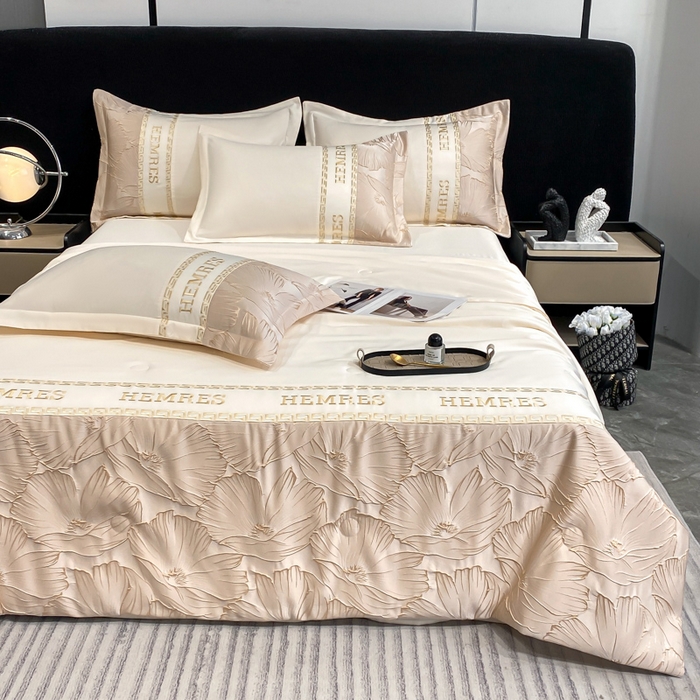 91家纺网 家纺一手货源 找家纺 （总）子曰 2026新款浮雕水洗真丝夏被四件套