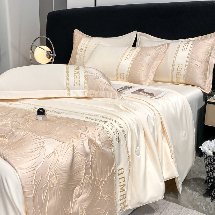 91家纺网 家纺一手货源 找家纺 （总）子曰 2026新款浮雕水洗真丝夏被四件套