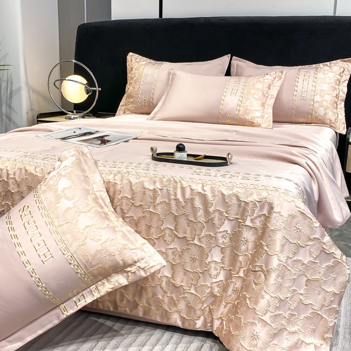 91家纺网 家纺一手货源 找家纺 子曰 2026新款浮雕水洗真丝夏被四件套 花开朵朵-粉