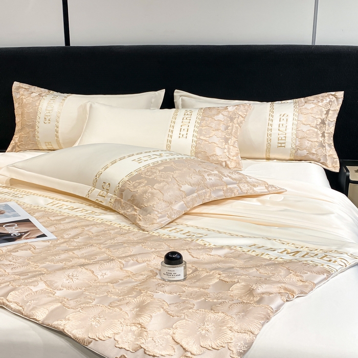 91家纺网 家纺一手货源 找家纺 子曰 2026新款浮雕水洗真丝夏被四件套 花开朵朵-米白