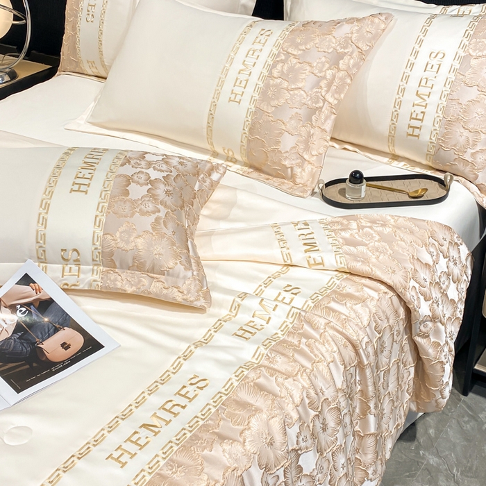 91家纺网 家纺一手货源 找家纺 子曰 2026新款浮雕水洗真丝夏被四件套 花开朵朵-米白