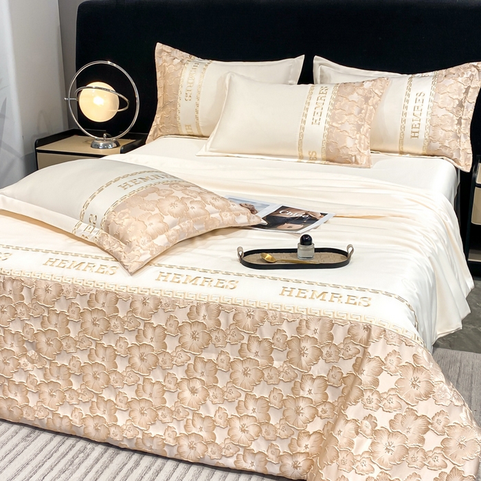 91家纺网 家纺一手货源 找家纺 子曰 2026新款浮雕水洗真丝夏被四件套 花开朵朵-米白