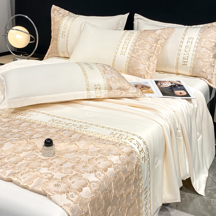 91家纺网 家纺一手货源 找家纺 子曰 2026新款浮雕水洗真丝夏被四件套 花开朵朵-米白