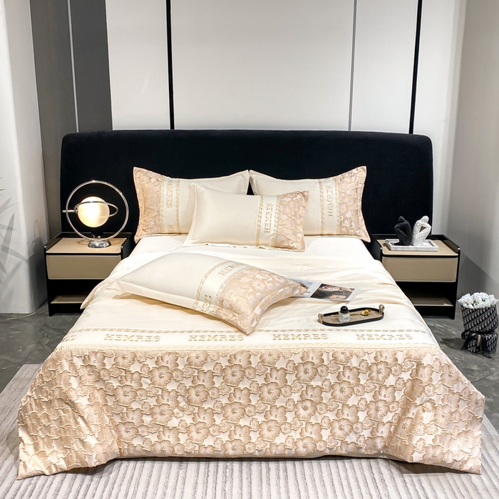 91家纺网 家纺一手货源 找家纺 子曰 2026新款浮雕水洗真丝夏被四件套 花开朵朵-米白