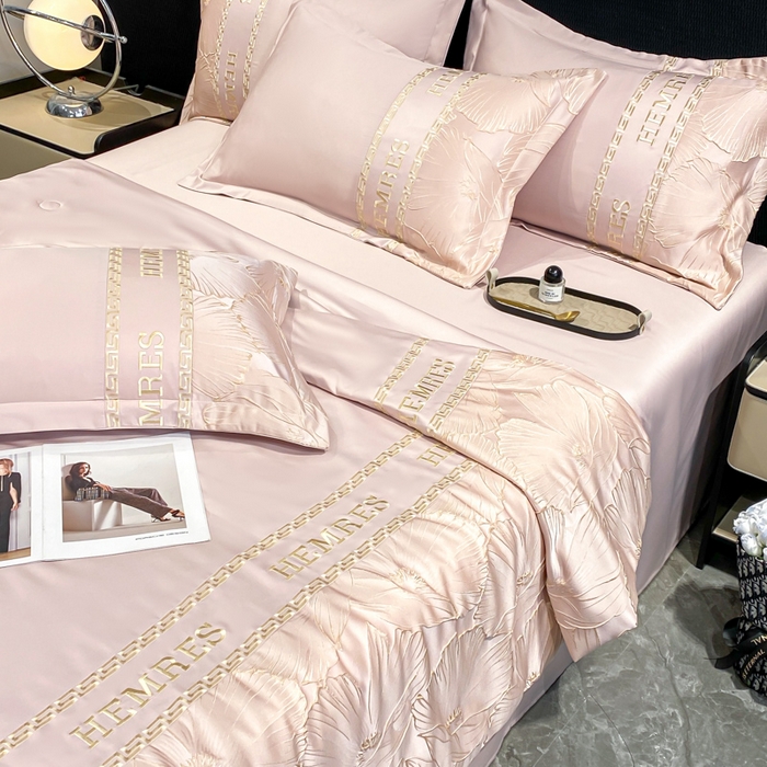 91家纺网 家纺一手货源 找家纺 子曰 2026新款浮雕水洗真丝夏被四件套 花语-粉