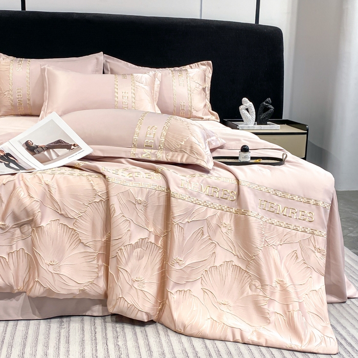 91家纺网 家纺一手货源 找家纺 子曰 2026新款浮雕水洗真丝夏被四件套 花语-粉