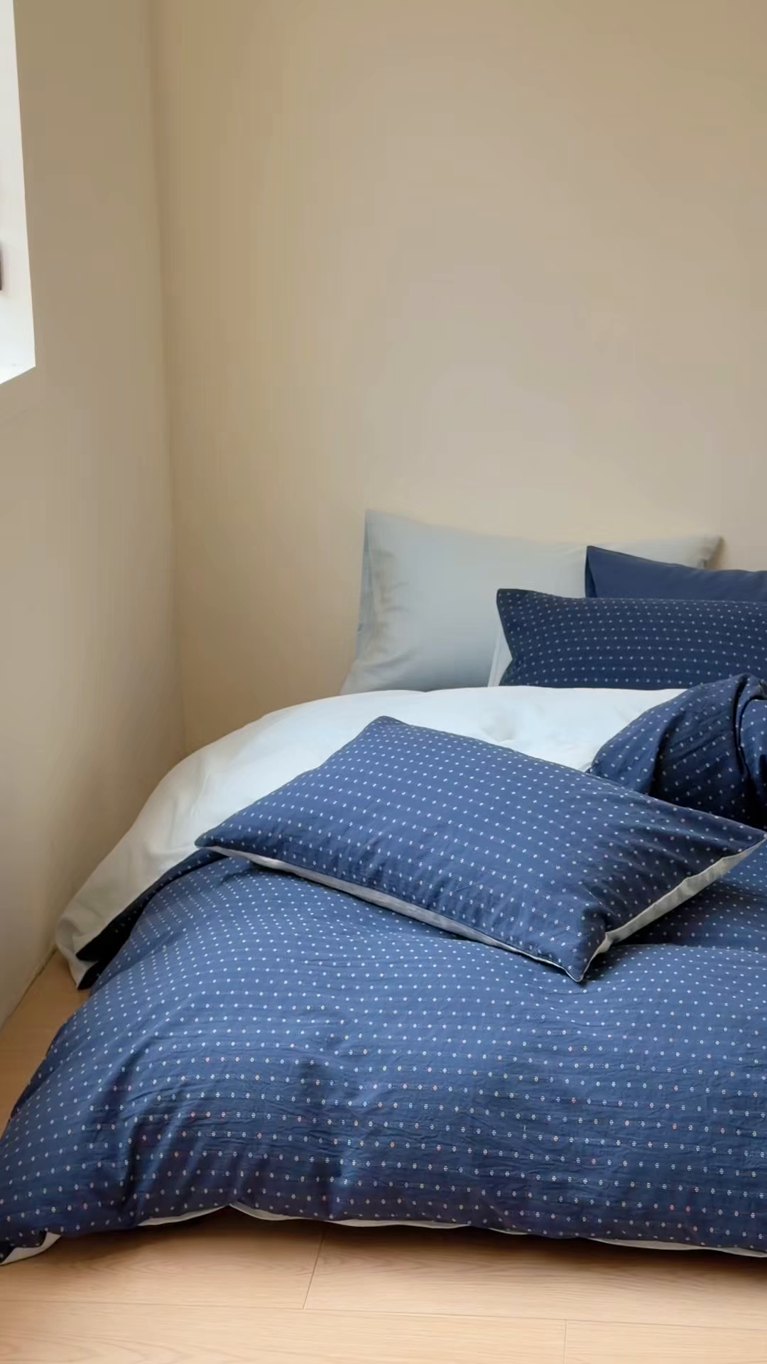 91家纺网 家纺一手货源 找家纺 蜜宿 2026新款全棉纯棉提花四件套蓝色轨迹 蓝色轨迹（枕套深蓝+樱兰）