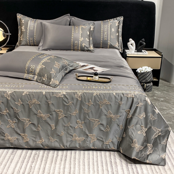 91家纺网 家纺一手货源 找家纺 子曰 2026新款浮雕水洗真丝夏被四件套 醉蝴蝶-灰