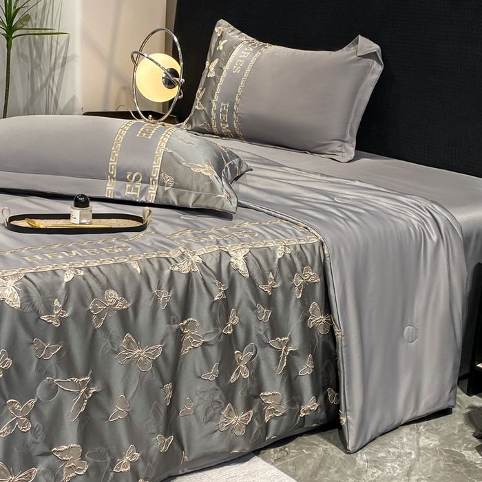 91家纺网 家纺一手货源 找家纺 子曰 2026新款浮雕水洗真丝夏被四件套 醉蝴蝶-灰