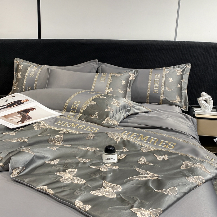 91家纺网 家纺一手货源 找家纺 子曰 2026新款浮雕水洗真丝夏被四件套 醉蝴蝶-灰