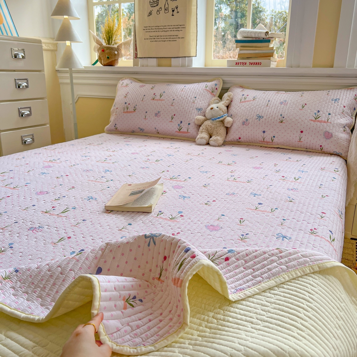 91家纺网 家纺一手货源 找家纺 梵克保罗 2026新款A类小清新四季可用学生宿舍床单  单件夹棉炕盖床盖炕毯三件套 觅香