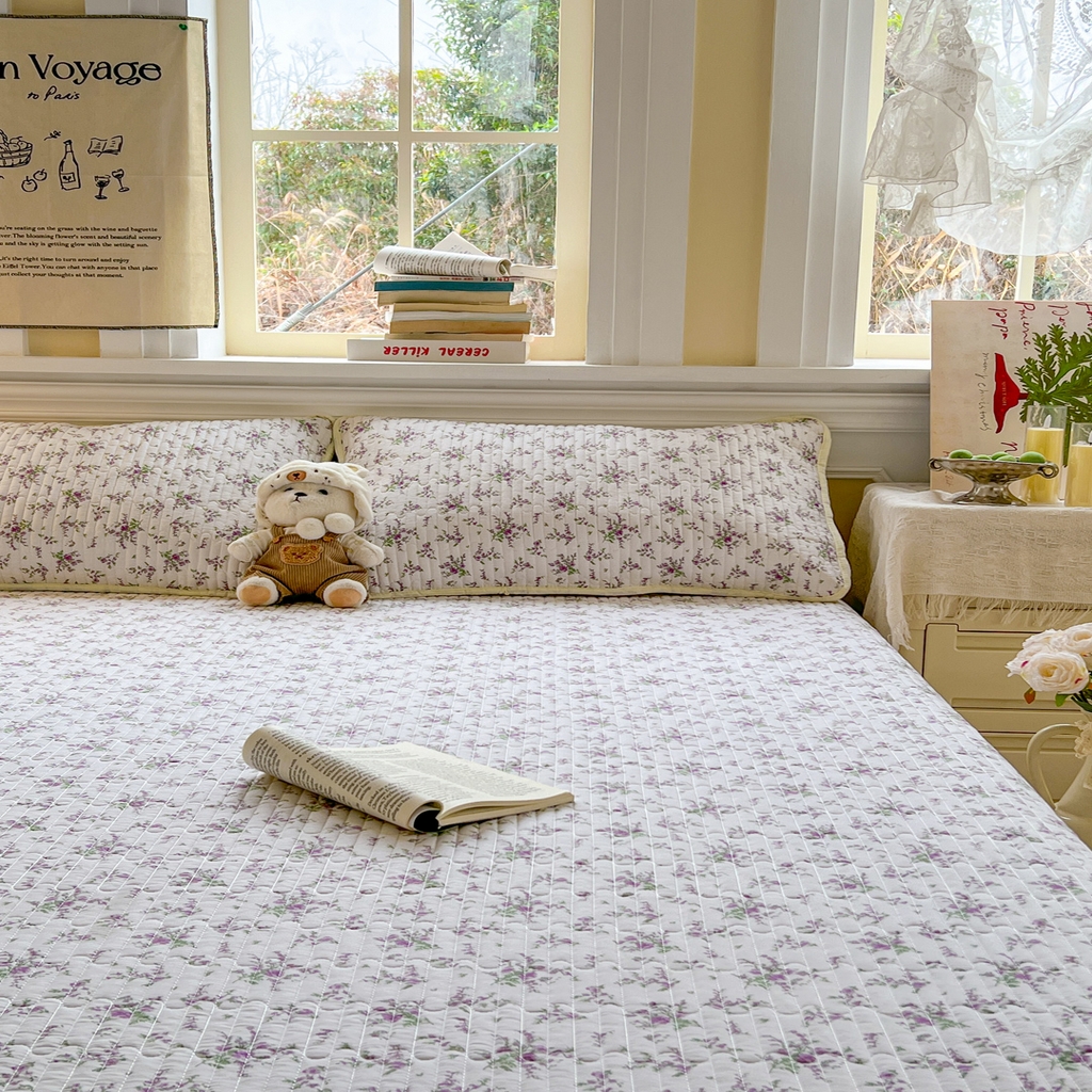 91家纺网 家纺一手货源 找家纺 梵克保罗 2026新款A类小清新四季可用学生宿舍床单  单件夹棉炕盖床盖炕毯三件套 汐春之语